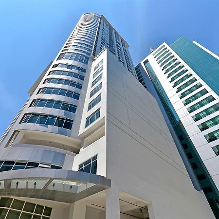 Currency Serviced Suites Manila Kültér fotó