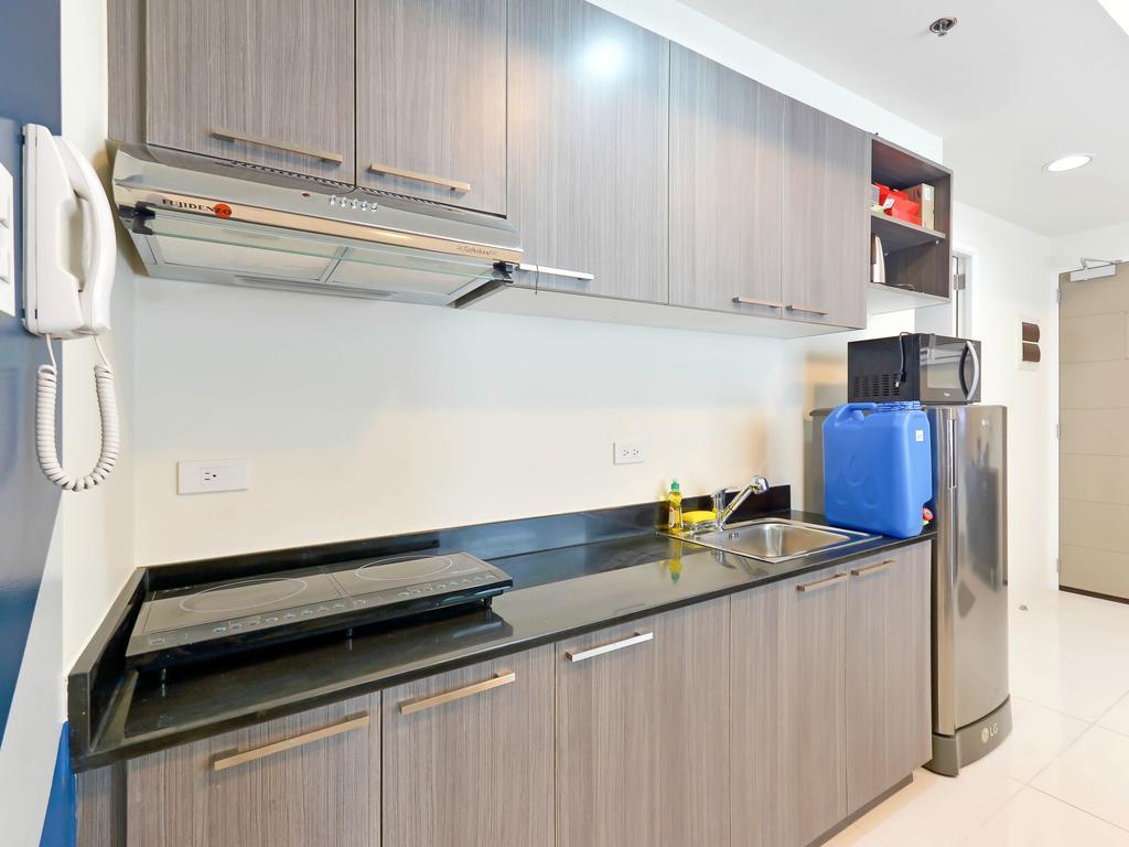 Currency Serviced Suites Manila Kültér fotó