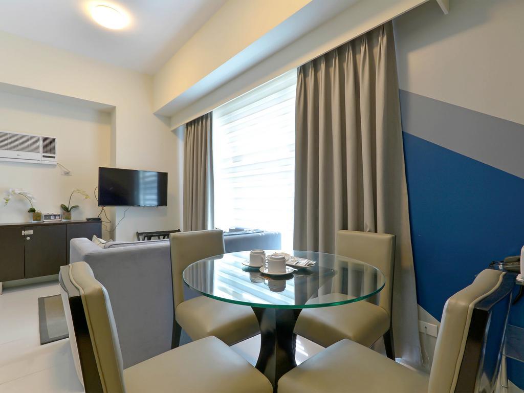 Currency Serviced Suites Manila Kültér fotó