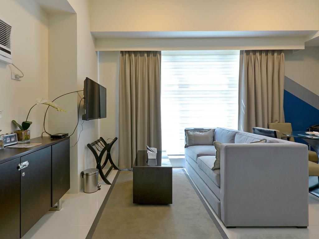 Currency Serviced Suites Manila Kültér fotó
