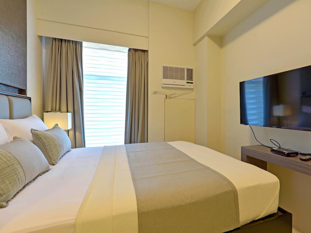 Currency Serviced Suites Manila Kültér fotó