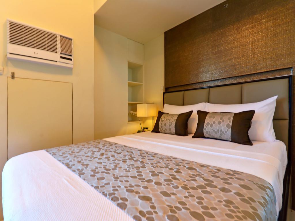Currency Serviced Suites Manila Kültér fotó
