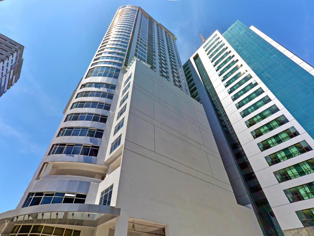 Currency Serviced Suites Manila Kültér fotó
