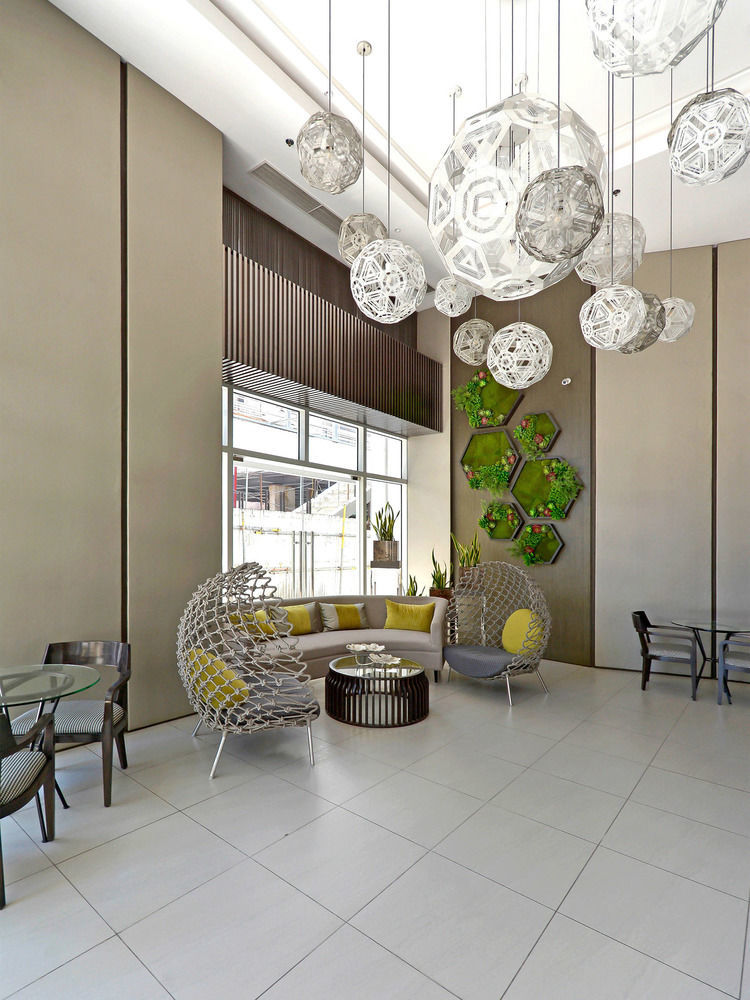 Currency Serviced Suites Manila Kültér fotó