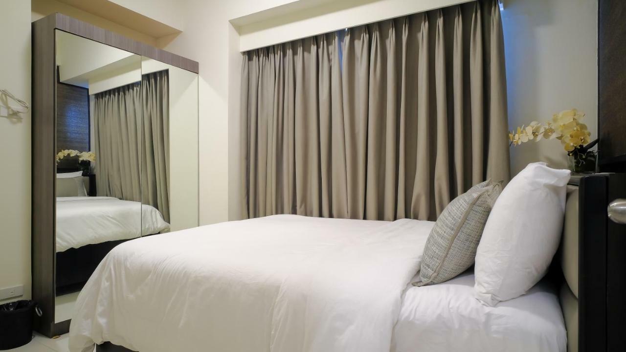 Currency Serviced Suites Manila Kültér fotó