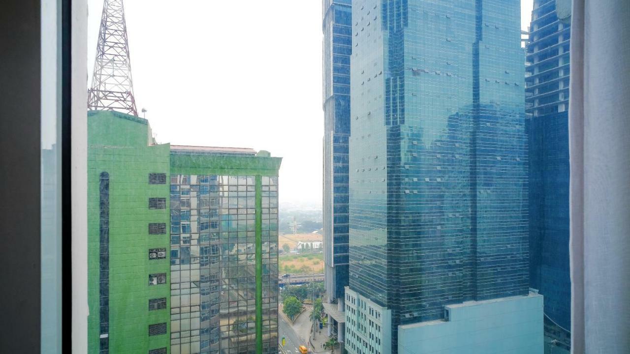Currency Serviced Suites Manila Kültér fotó